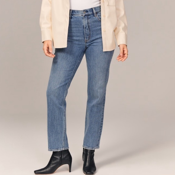 Abercrombie & Fitch Denim - NWT Abercrombie & Fitch Curve Love Ultra High Rise Ankle Straight Jean sz 24R